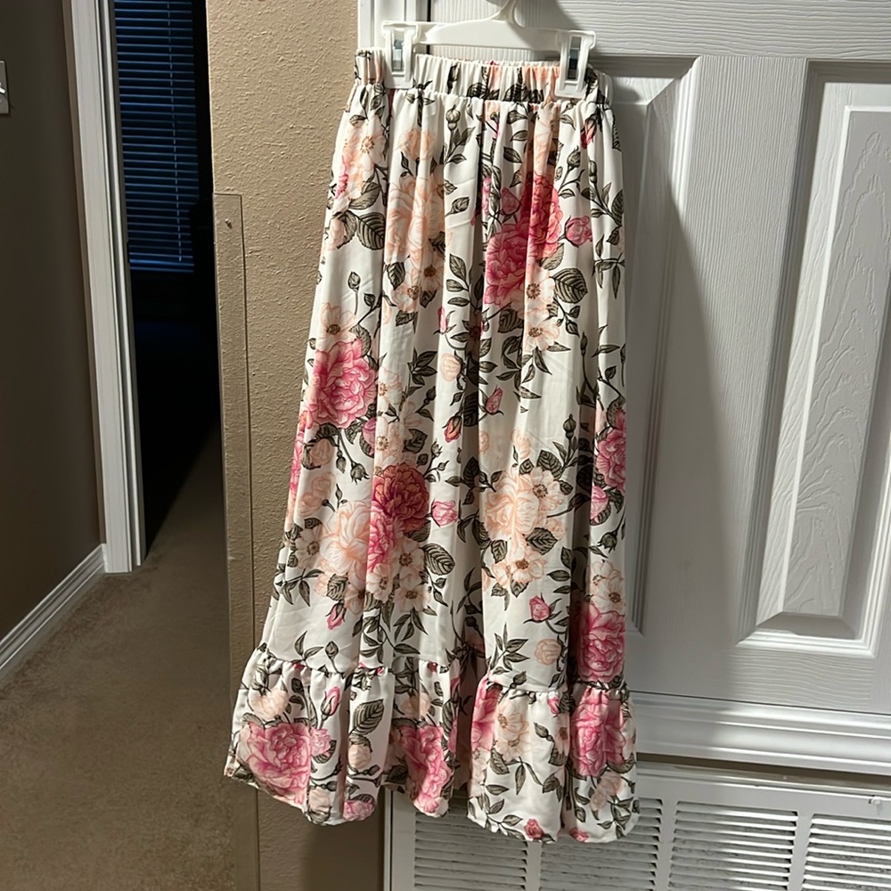 EUC SHEIN Maxi Skirt